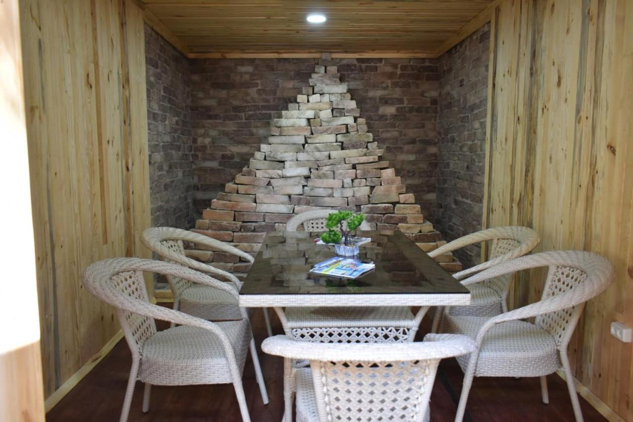 Admiral Hotel Termez Bagian luar foto